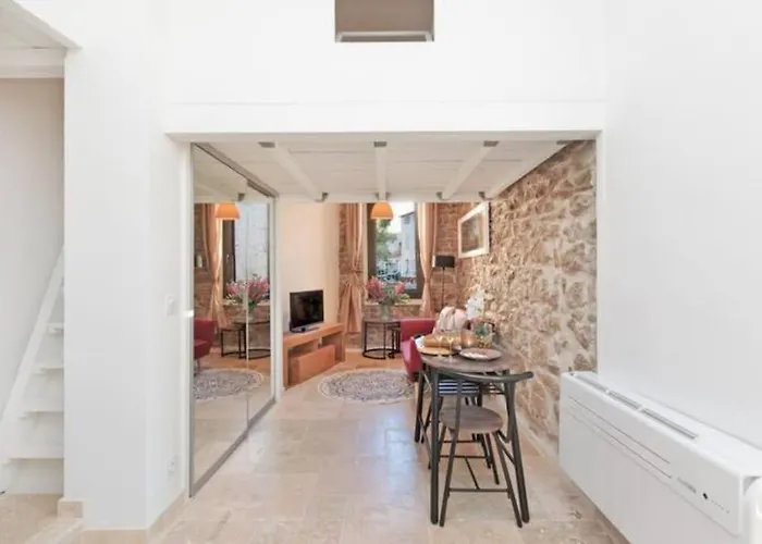 Le Petit Marche - New 2021 Fabuleux Studio 2Pax Wi-Fi A/C