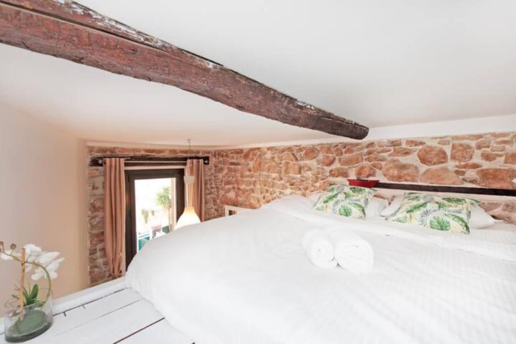 Le Petit Marche - New 2021 Fabuleux 2pax Wi-fi A/c Apartment Antibes