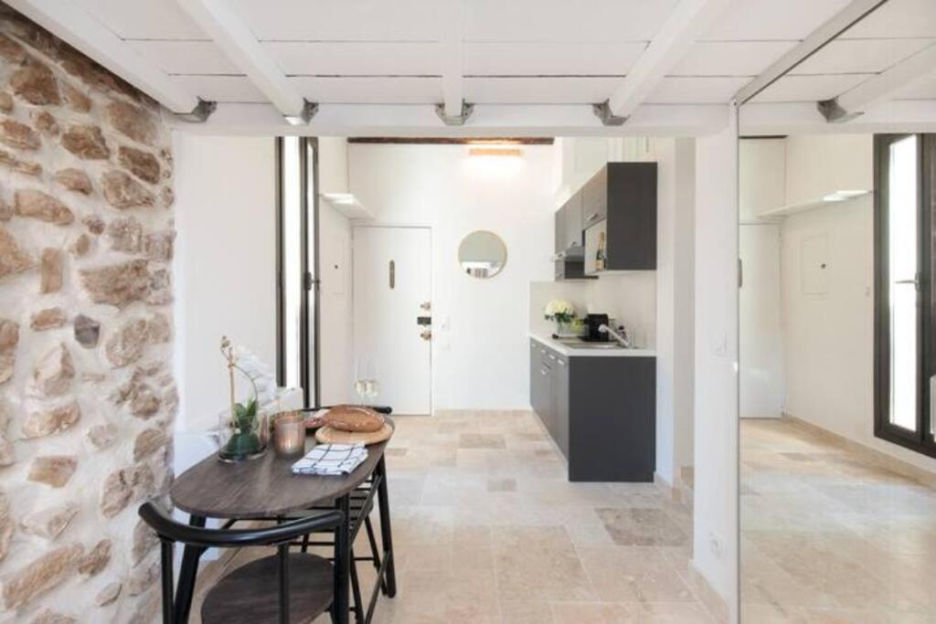 Le Petit Marche - New 2021 Fabuleux 2pax Wi-fi A/c Apartment Antibes